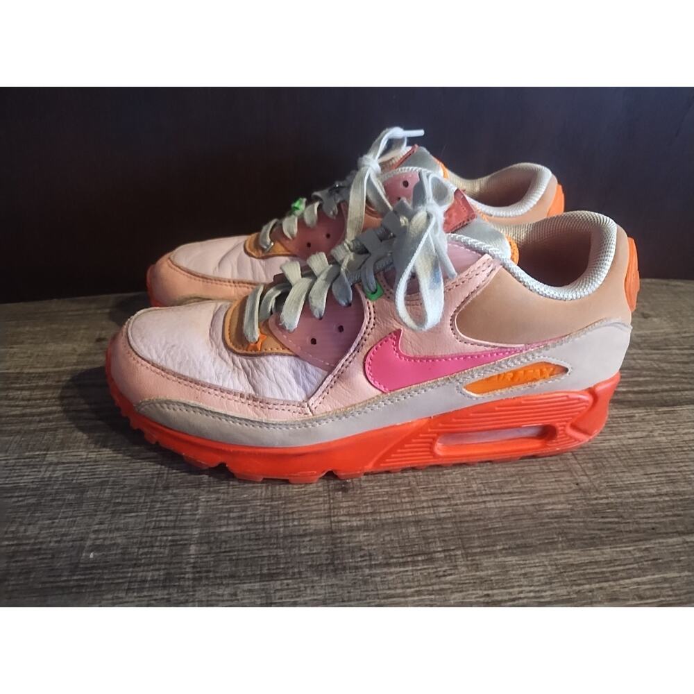 Nike Air Max 90 'Bright Crimson Platinum' Women’s Size 7 CT3449-600 orange pink